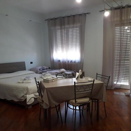 Apartamento Monovano Eumorfia Triggiano Exterior foto